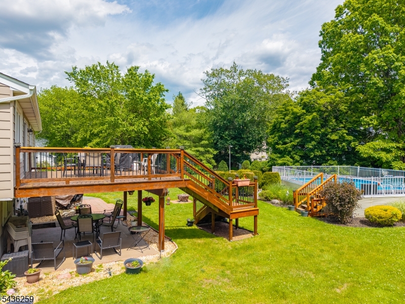 Cupsaw Lake - Residential