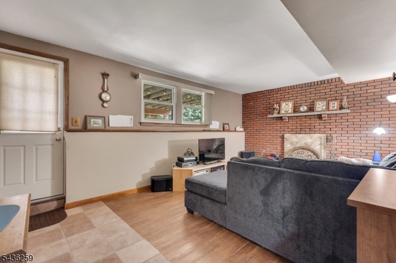 Cupsaw Lake - Residential