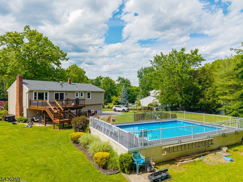Cupsaw Lake - Residential