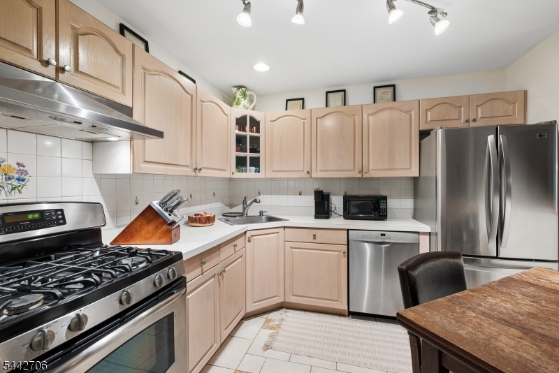 Seasons Glen - Residential