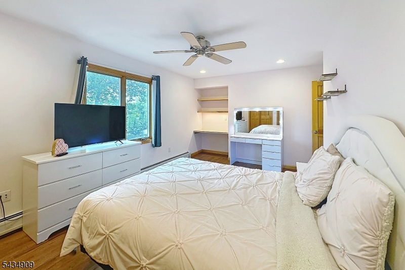 White Meadow Lake - Residential