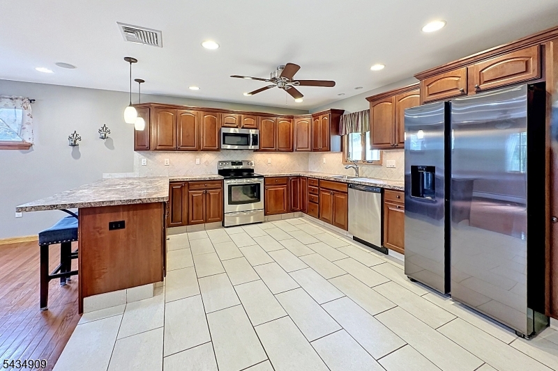 White Meadow Lake - Residential