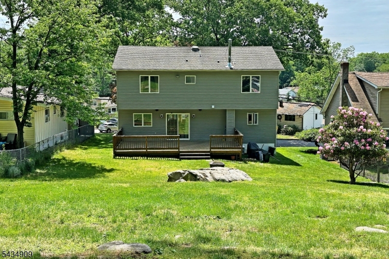 White Meadow Lake - Residential