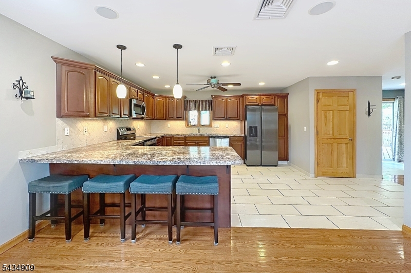 White Meadow Lake - Residential