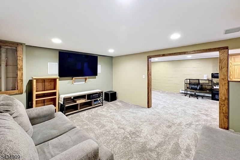 White Meadow Lake - Residential