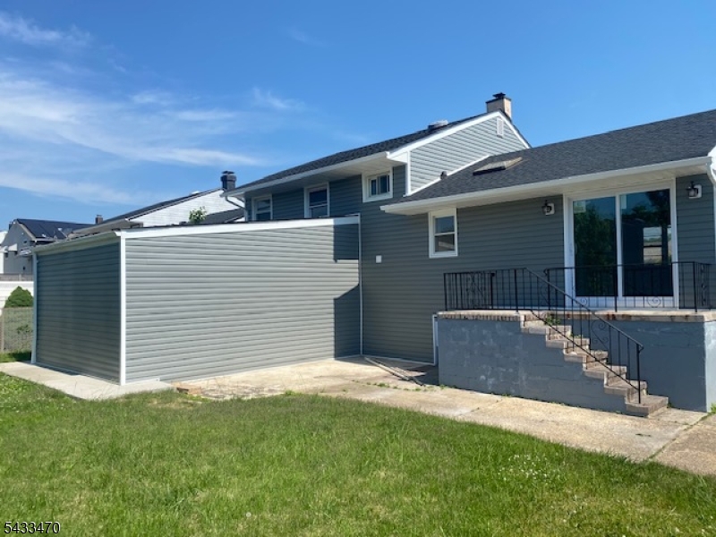 Shorecrest - Residential