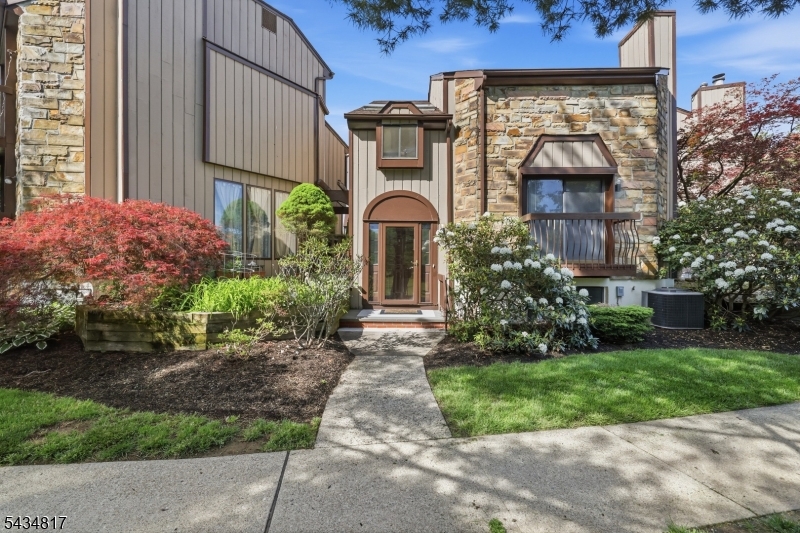 Hastings Square - Residential Lease