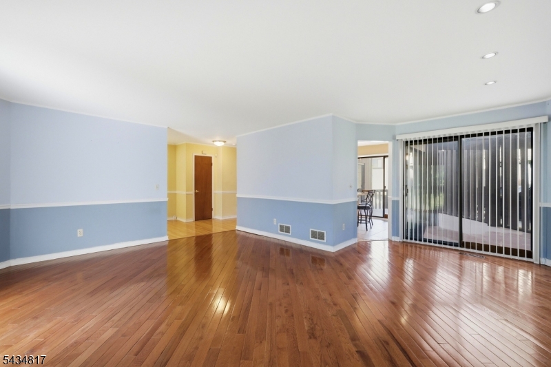 Hastings Square - Residential Lease