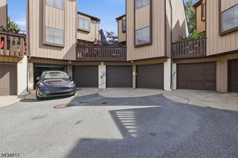 Hastings Square - Residential Lease