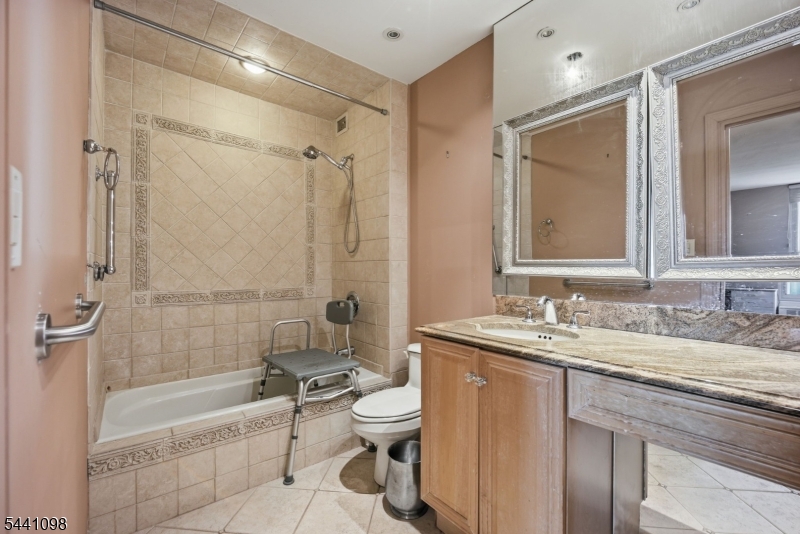 Claridge House - Residential