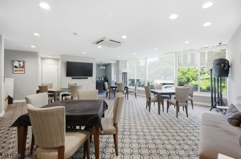 Claridge House - Residential