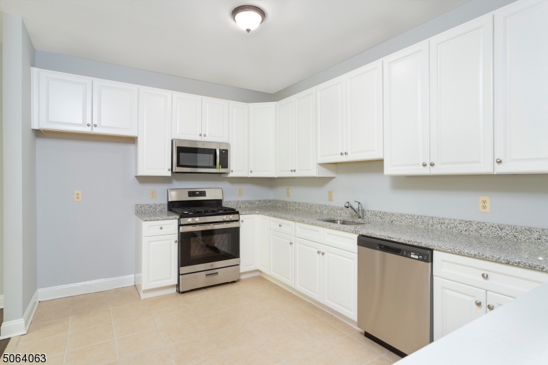 Mazdabrook - Residential Lease