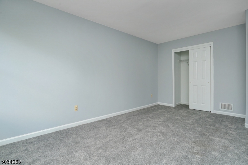 Mazdabrook - Residential Lease