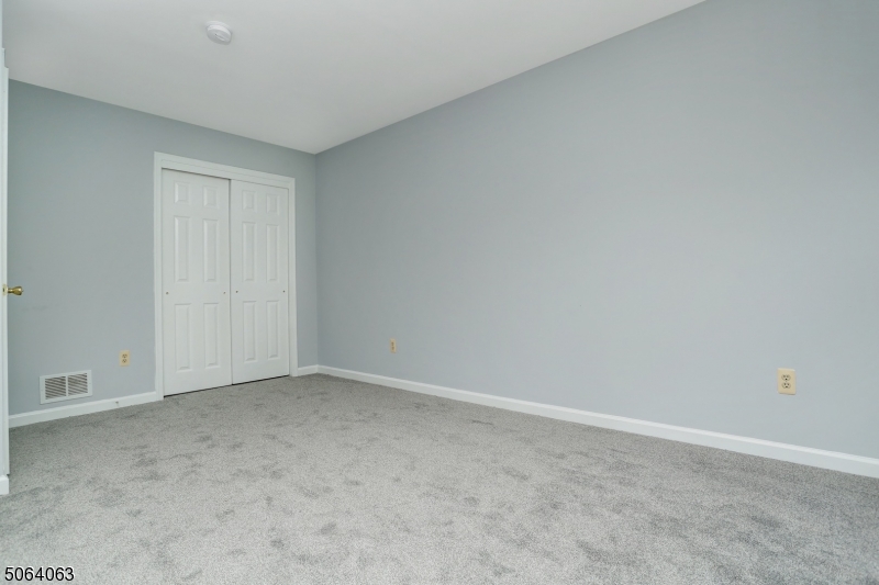 Mazdabrook - Residential Lease
