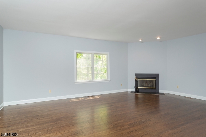 Mazdabrook - Residential Lease