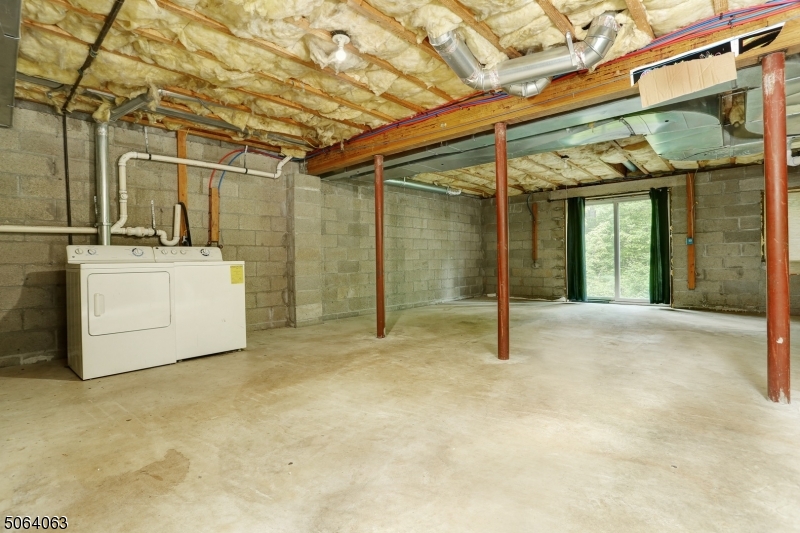 Mazdabrook - Residential Lease