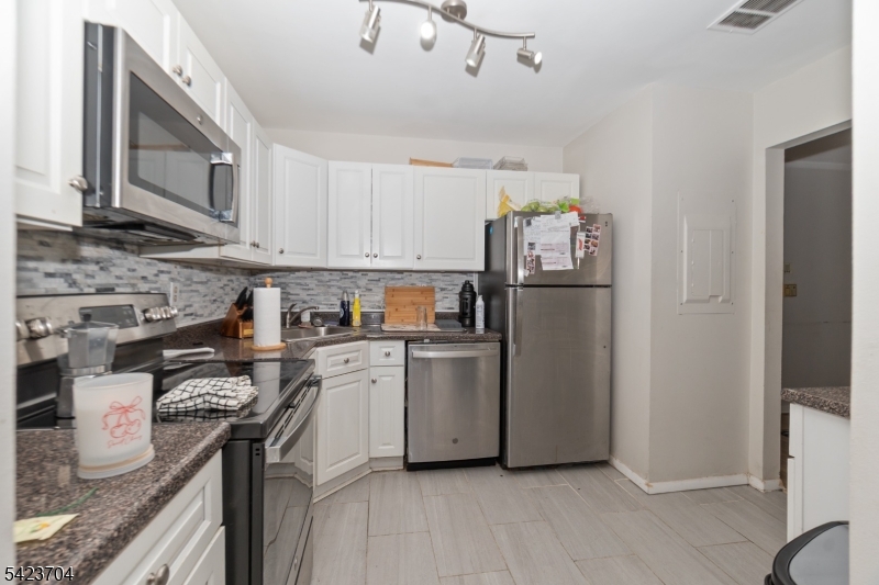 Condo - Residential