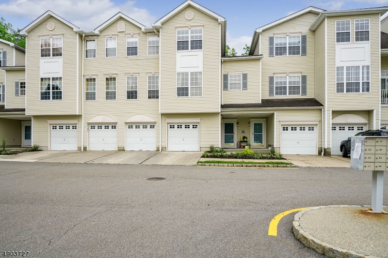 Rose Arbor - Residential