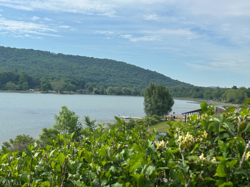 Mountain Lake - Residential