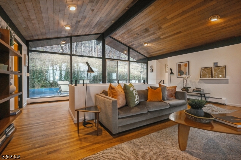 Upper Wyoming - Residential