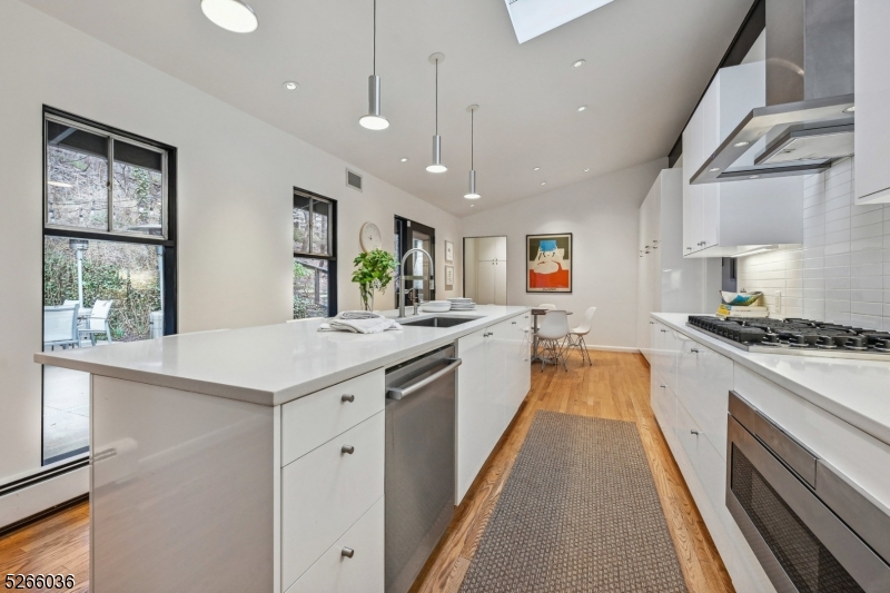 Upper Wyoming - Residential