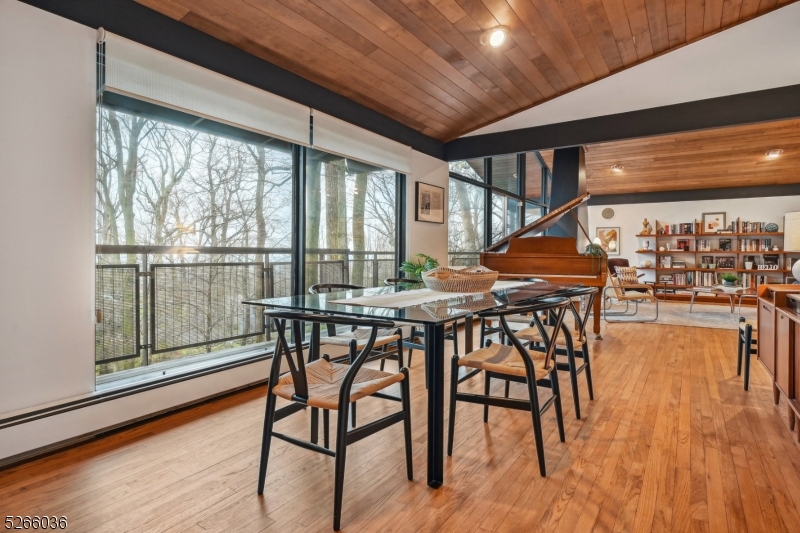 Upper Wyoming - Residential