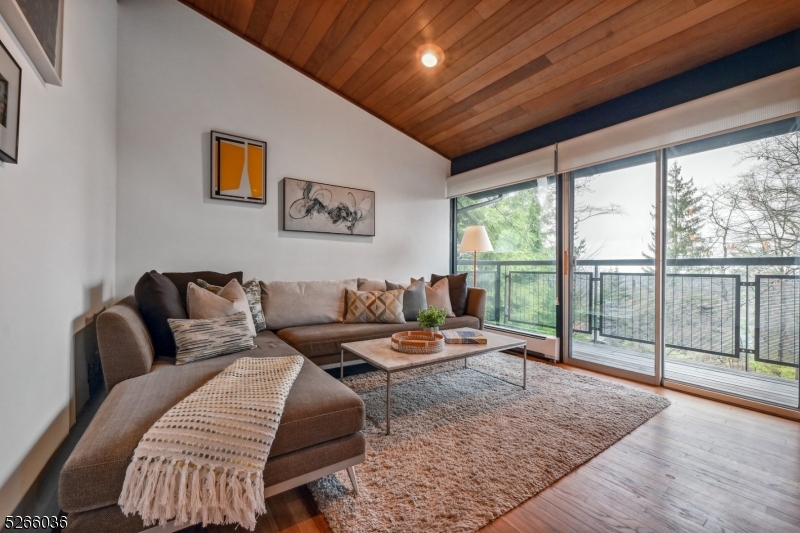 Upper Wyoming - Residential