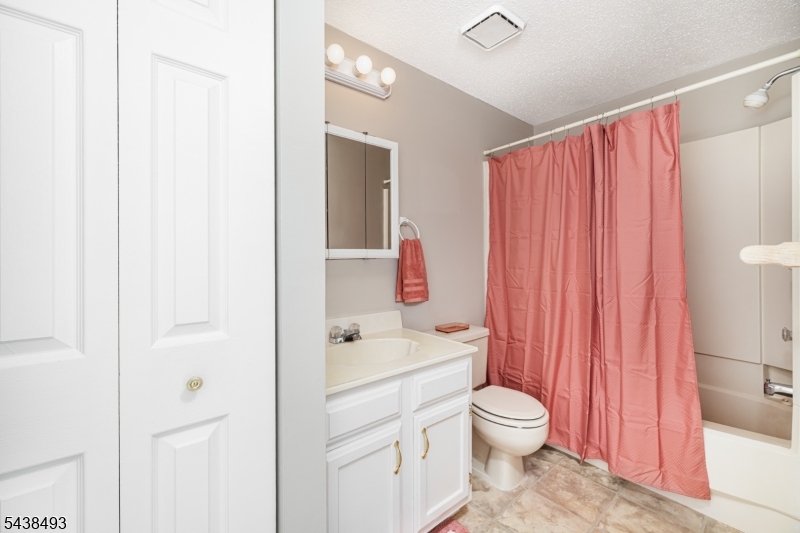 Franklin Meadows - Residential