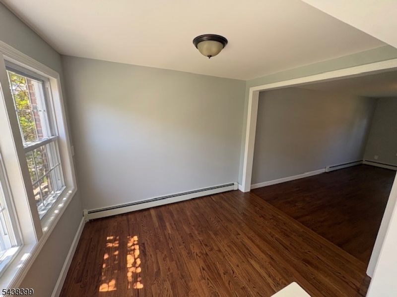 MAPLEWOOD VILLAGE - Residential
