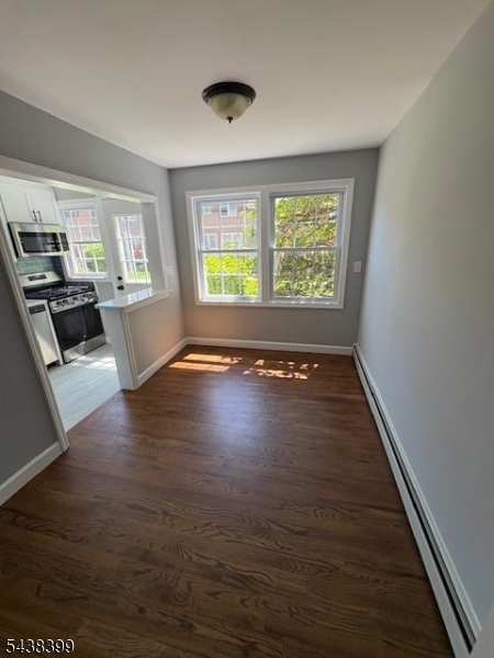 MAPLEWOOD VILLAGE - Residential
