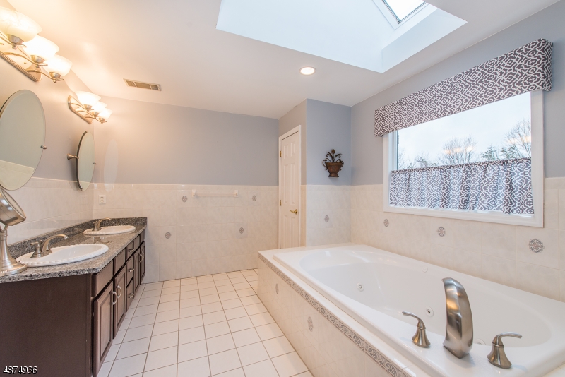 Richmond Hill - Residential