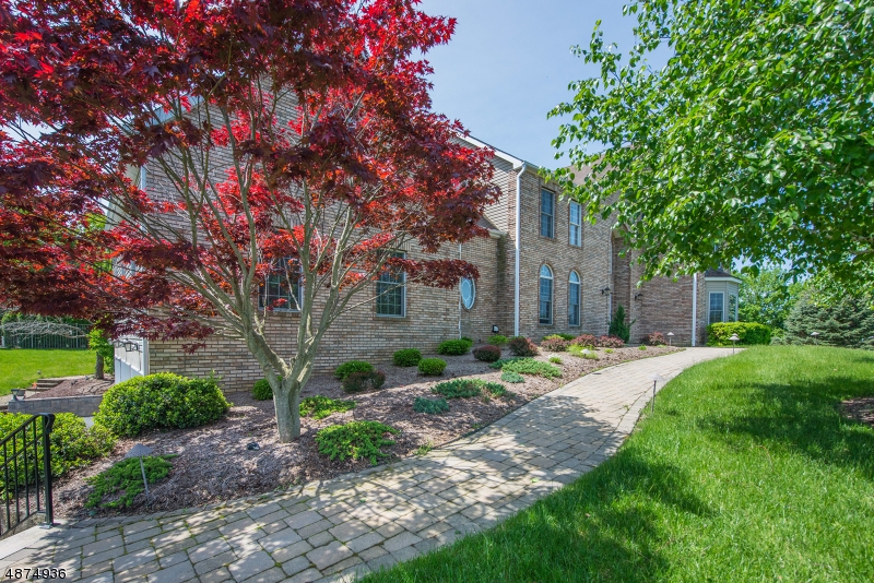 Richmond Hill - Residential
