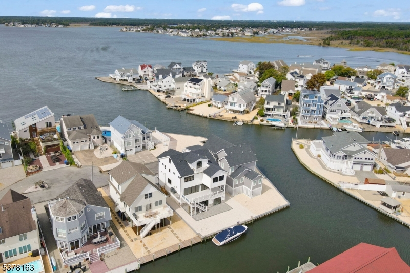 Shore Acres - Residential