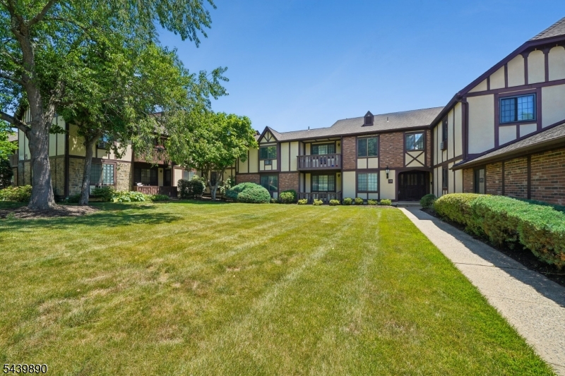 Briarwood - Residential