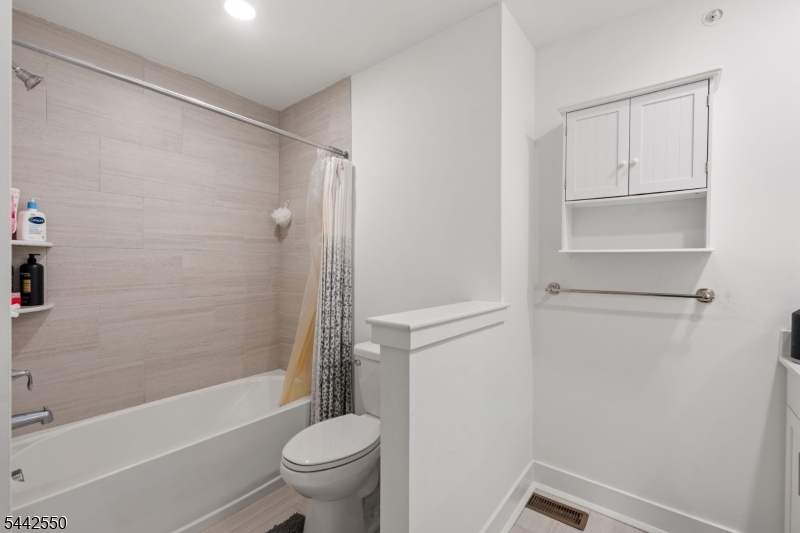 Collection at Morris Plains - Residential
