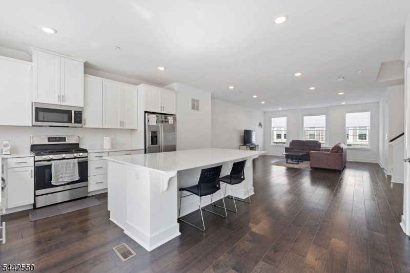 Collection at Morris Plains - Residential