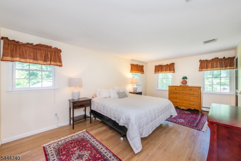 East Chester Cul de sac - Residential