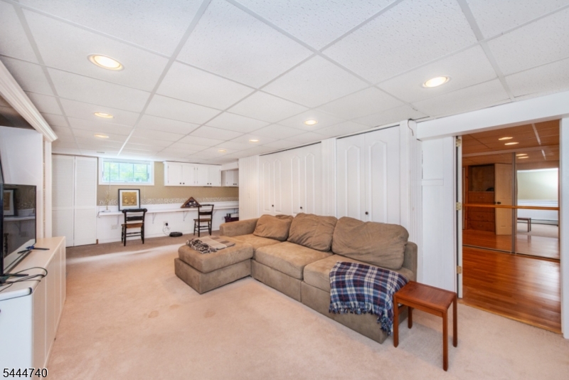 East Chester Cul de sac - Residential