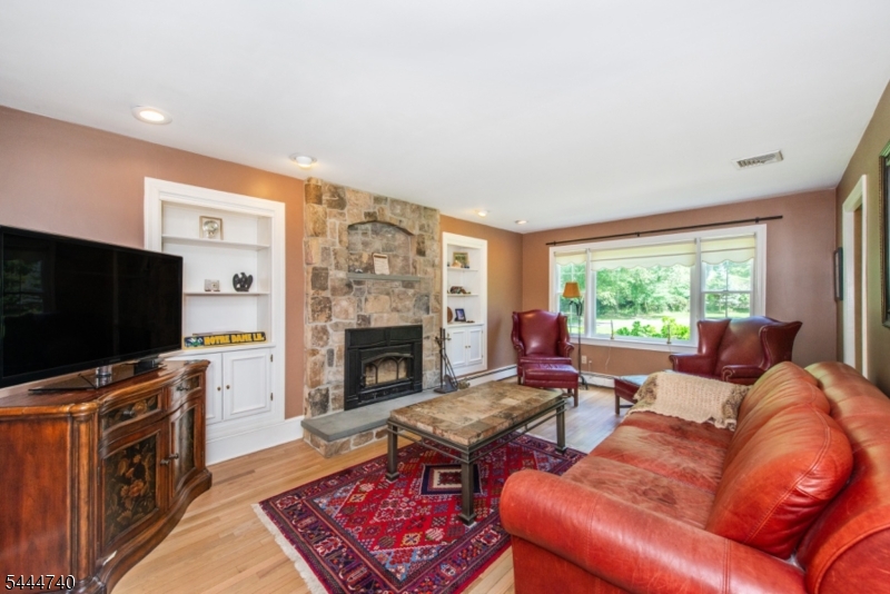 East Chester Cul de sac - Residential