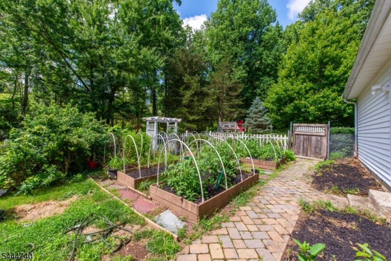 East Chester Cul de sac - Residential