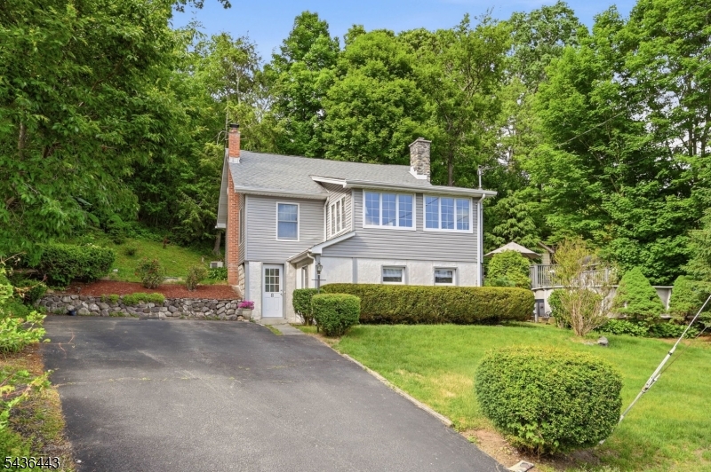 Pinecliff Lake - Residential