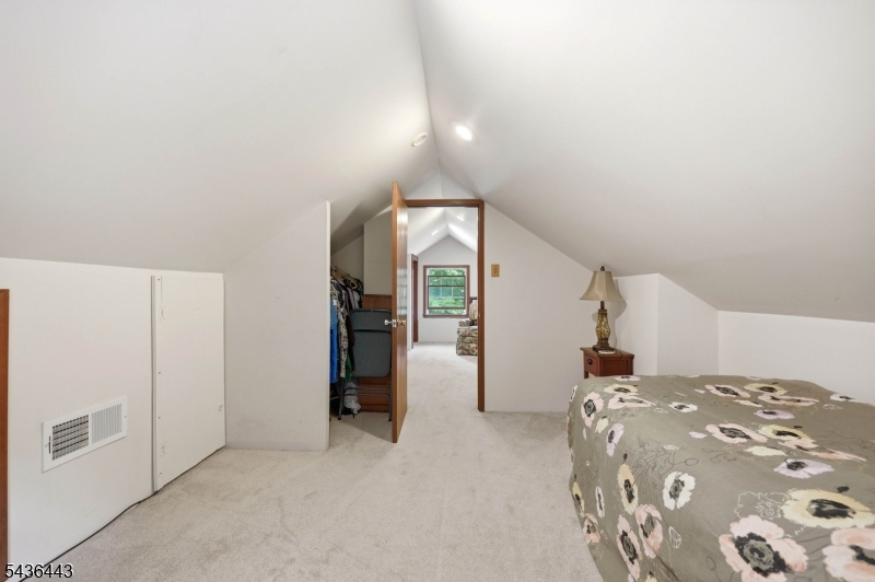 Pinecliff Lake - Residential
