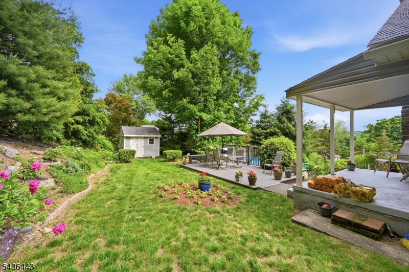 Pinecliff Lake - Residential