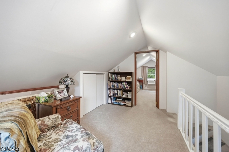 Pinecliff Lake - Residential