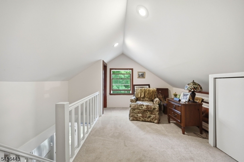 Pinecliff Lake - Residential