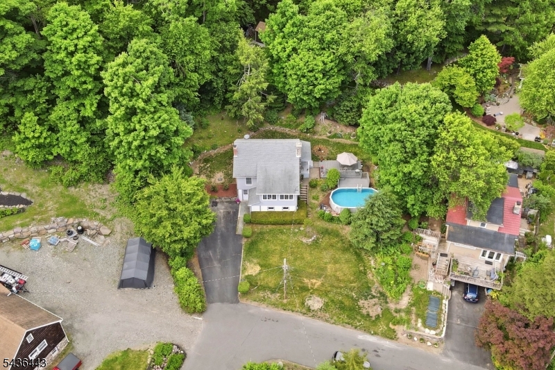 Pinecliff Lake - Residential