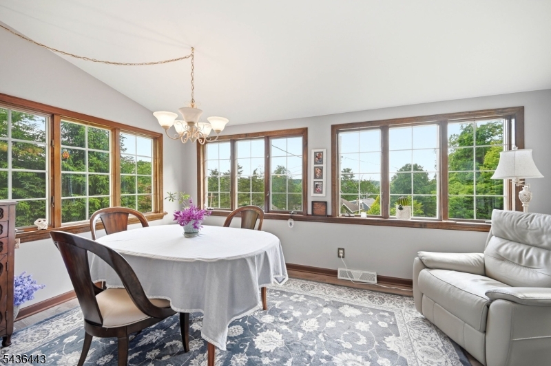 Pinecliff Lake - Residential