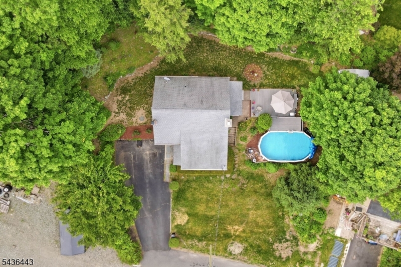Pinecliff Lake - Residential
