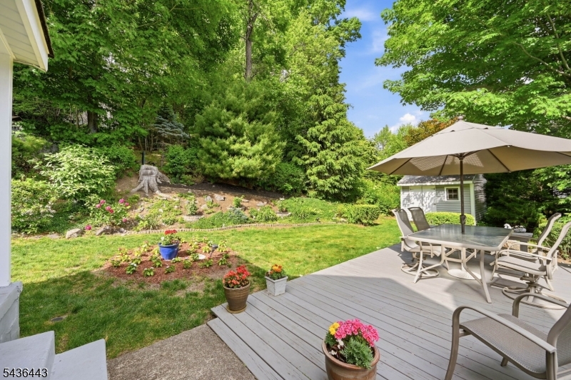Pinecliff Lake - Residential