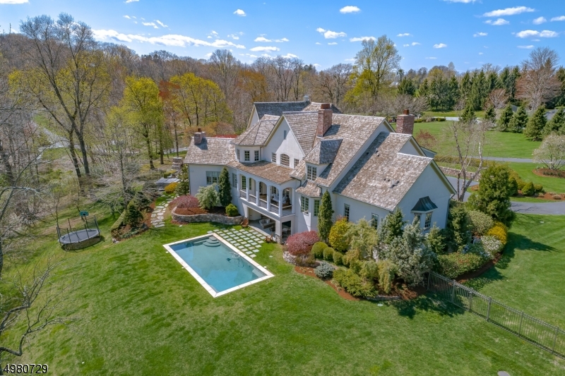 Crownview Lane - Residential